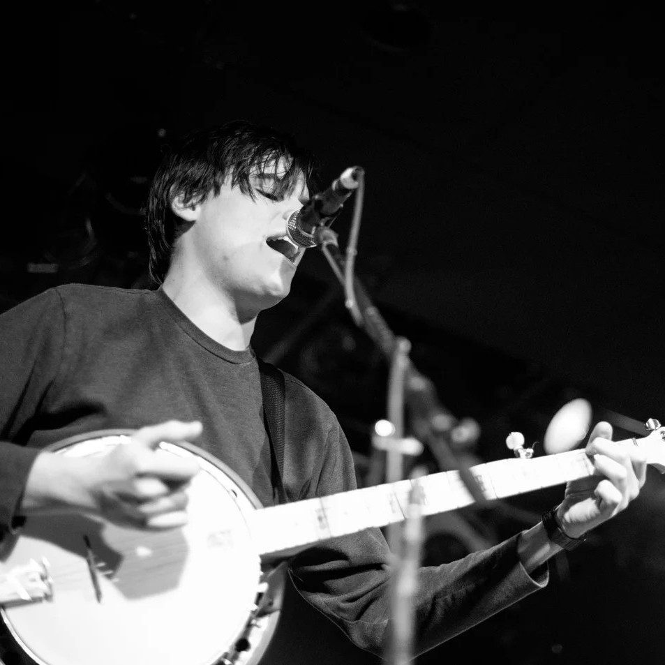 <b><a href="https://www.sbdac.com/rooftop/">Friday Nights at Sidney\'s: Vincent Yarnell</a></b>