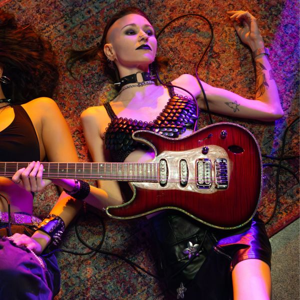 <b><a href="https://www.sbdac.com/rooftop/">Edge of Couture Fashion Show: Rooftop Afterparty</a></b>